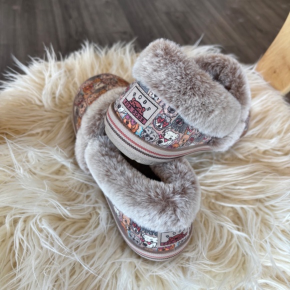 BOBS from Skechers Multicolor Dog Print Slippers - Picture 2 of 5